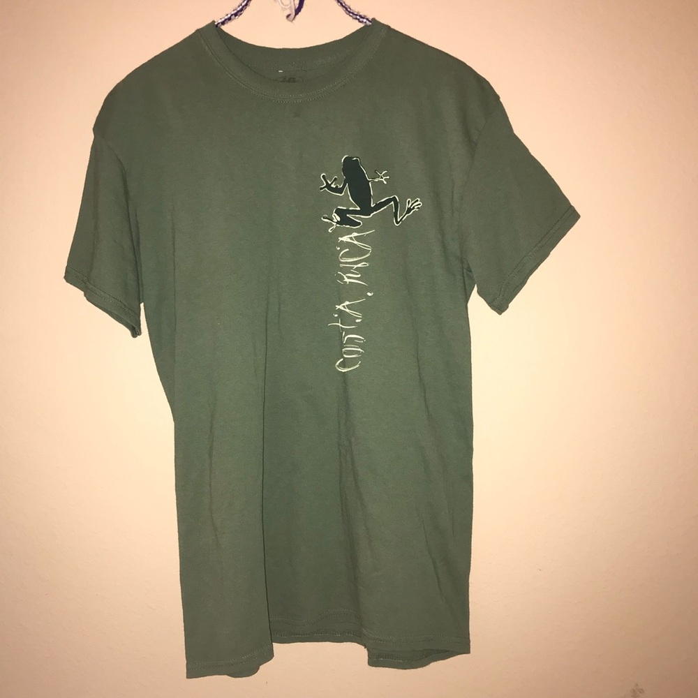 Graphic tee